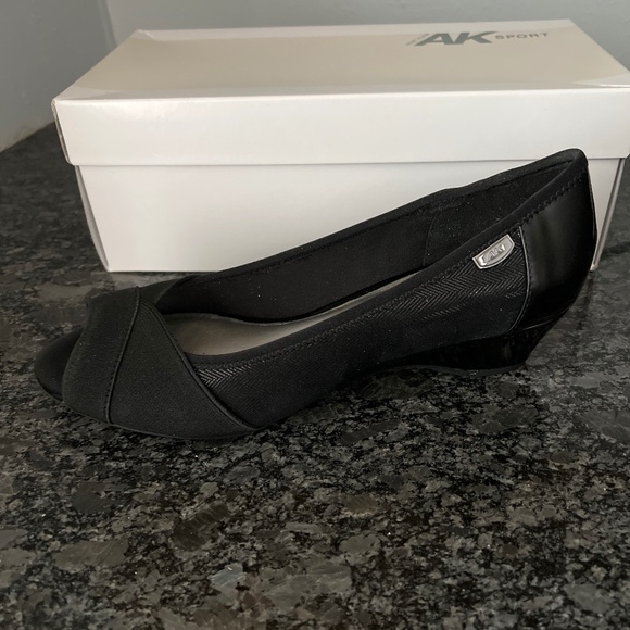 Anne Klein Sport wedge - 8.5 - Picture 1 of 5